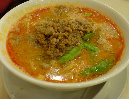 銀座松坂屋 赤坂飯店の坦々麺