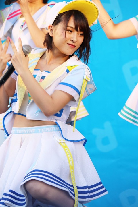 y4