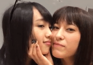 Akb48 平田梨奈と向井地美音がキス 動画 Gif Giogioの奇妙な速報 Akb48 チーム8まとめたの Akb48 平田梨奈と向井地美音がキス 動画 Gif Giogioの奇妙な速報 Akb48 チーム8まとめたの