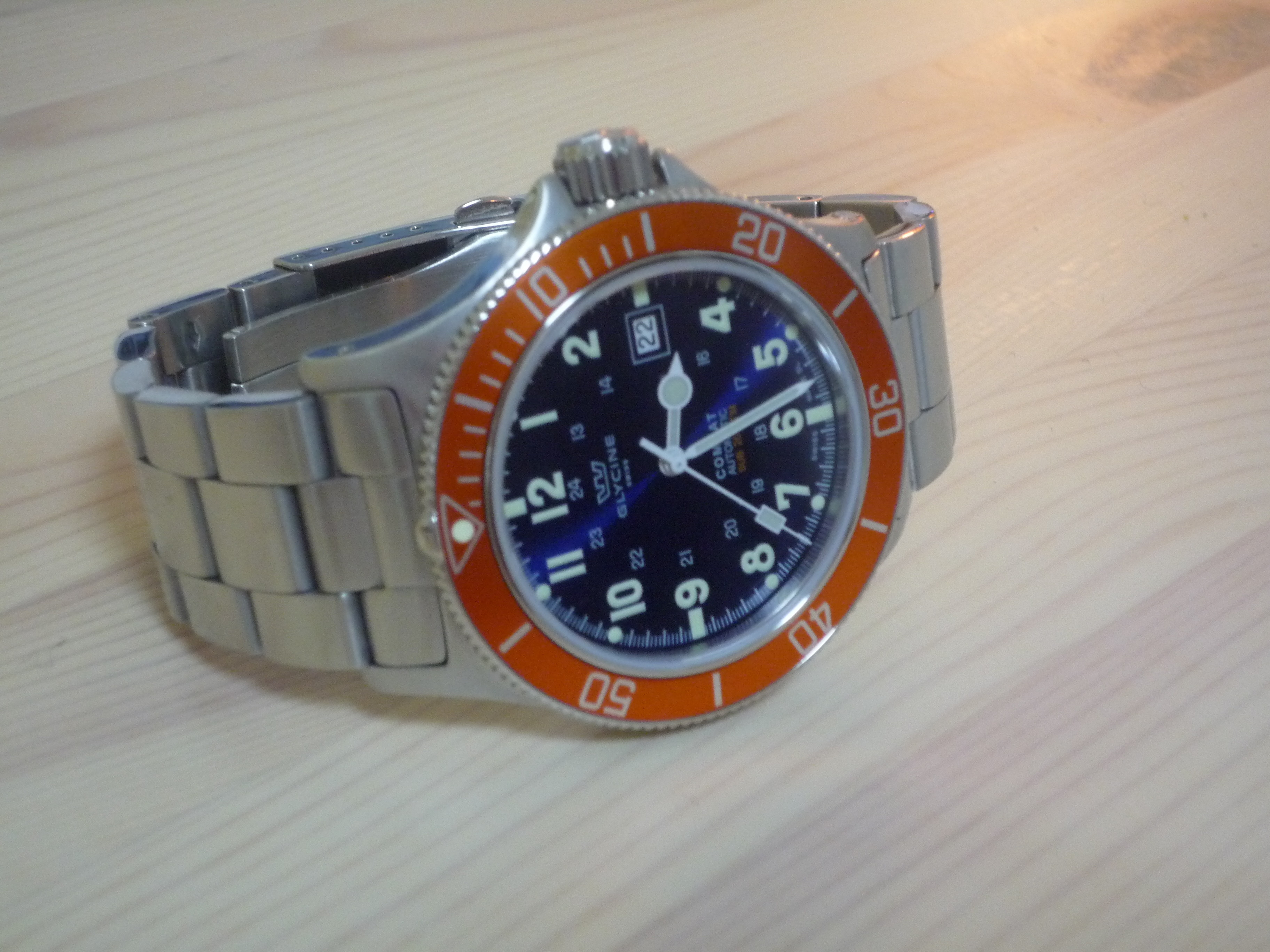 新品 グリシン コンバットサブ48 自動巻 ダイバーズウォッチ スイス製