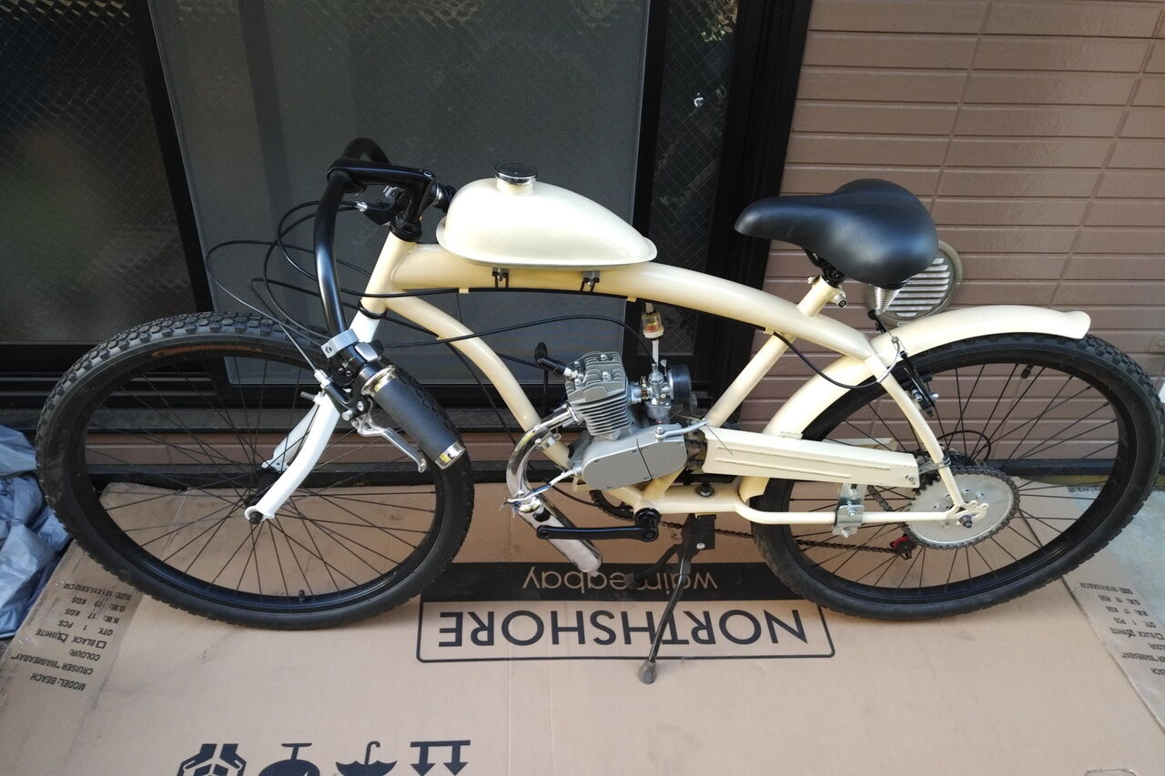 自転車にエンジンを載せて変速機を追加する Giraffe Heavy Factory