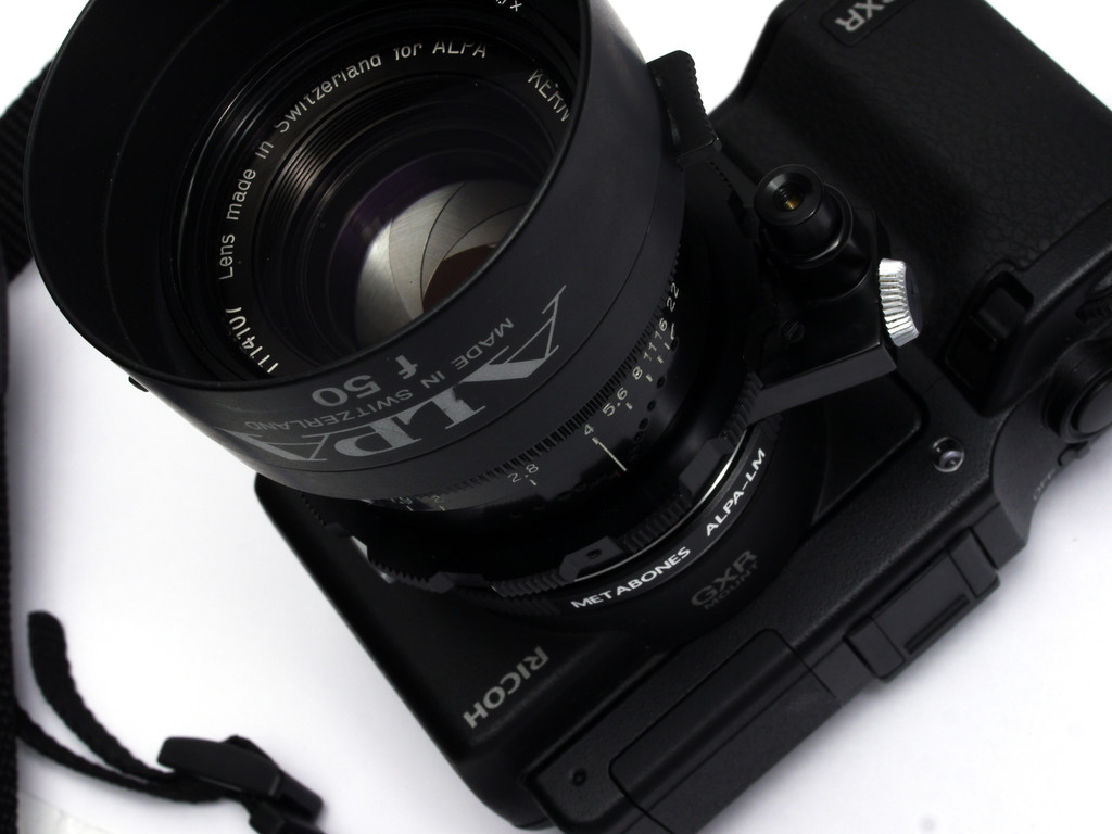 ALPAのレンズをGXR、ライカMマウント系ボディに付けるアダプタ ALPAのレンズをGXR、ライカMマウント系ボディに付けるアダプタ