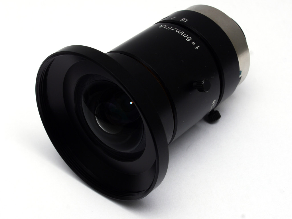 Kowa インダストリアルCマウントレンズ 5mm f1.8 2/3 LM5JC10M Kowa インダストリアルCマウントレンズ 5mm f1.8 2/3 LM5JC10M