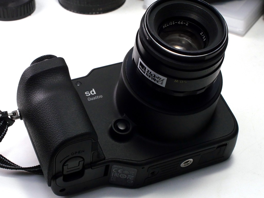 【極上整備品】 SIGMA sd quattro SAマウントレンズ2本 他 SIGMA sd Quattro改 OM-System. SIGMAさん、ごめんなさい。 禁断