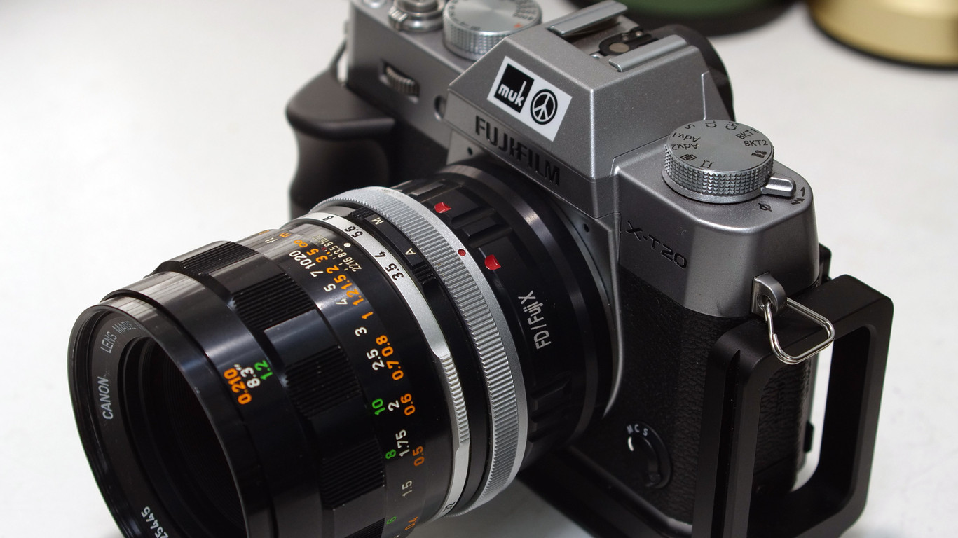 美品 Fujifilm フジフィルム X-M1 Canon FD アダプタ付 美品 Fujifilm フジフィルム X-M1 Canon FD アダプタ付 キヤノン