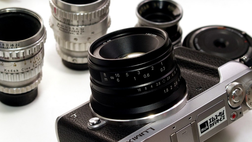 中華レンズはじめました! マイクロフォーサーズ用 25mm f1.8 中華レンズはじめました! マイクロフォーサーズ用 25mm f1.8