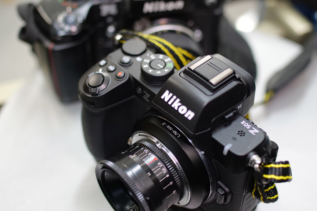Nikon Z30用 ハッセル・ファインダーフードブラケット muk3D Nikon Z30用 ハッセル・ファインダーフードブラケット muk3D