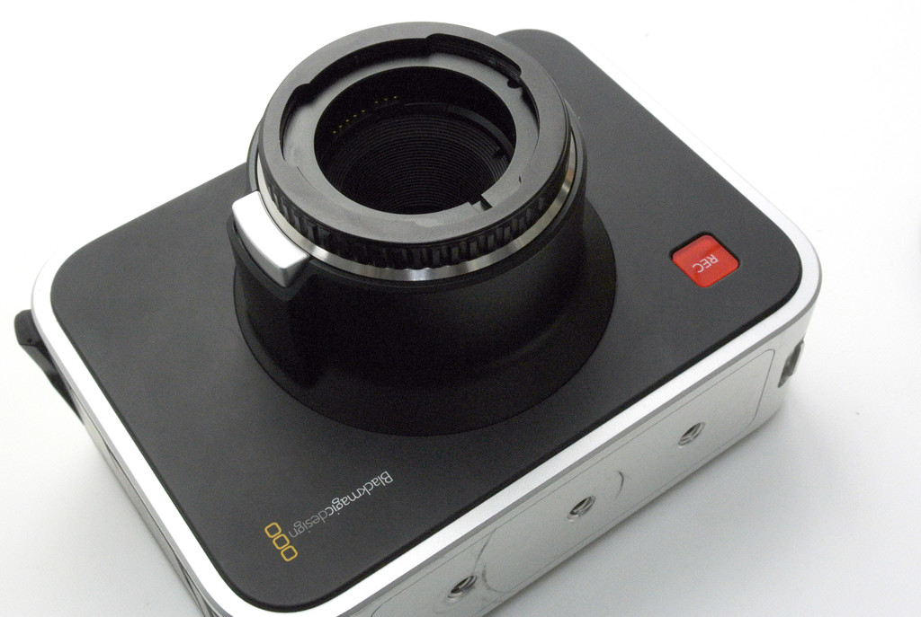 ENG B4マウントレンズ EOS EF用マウントアダプター BMCC : muk