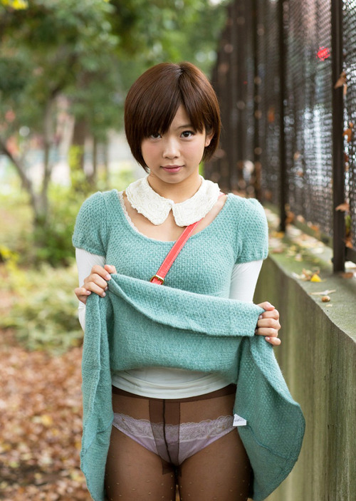 272-1-紗倉まな-02