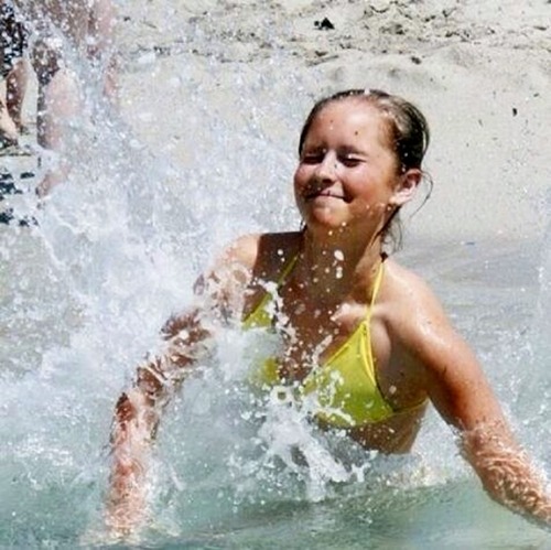 ユリア・リプニツカヤ-海-06