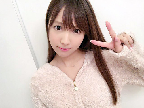 三上悠亜-image-3-01