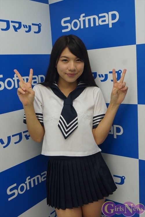 芹沢潤-150830-ソフマップ-17