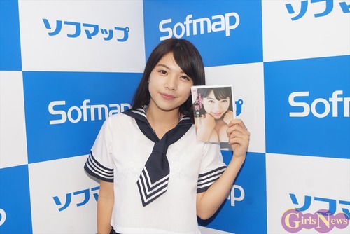 芹沢潤-150830-ソフマップ-03