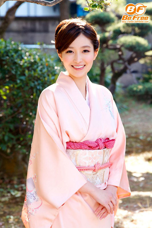 034-YURI-柏木美玲-02