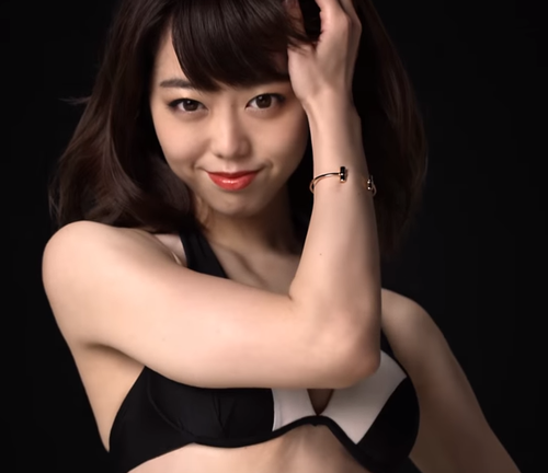 004-峯岸みなみ-02