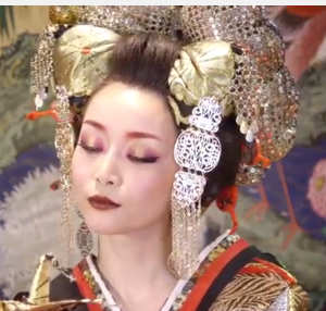 Modern Japan Strong Eye And Ombre Lips Tutorial 花魁メイク Girls Net News Modern Japan Strong Eye And Ombre Lips Tutorial 花魁メイク Girls Net News