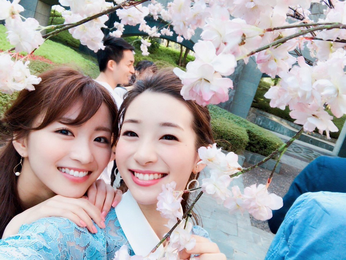 足立梨花さん 中央 Girls Girls Girls 足立梨花さん 中央 Girls Girls Girls