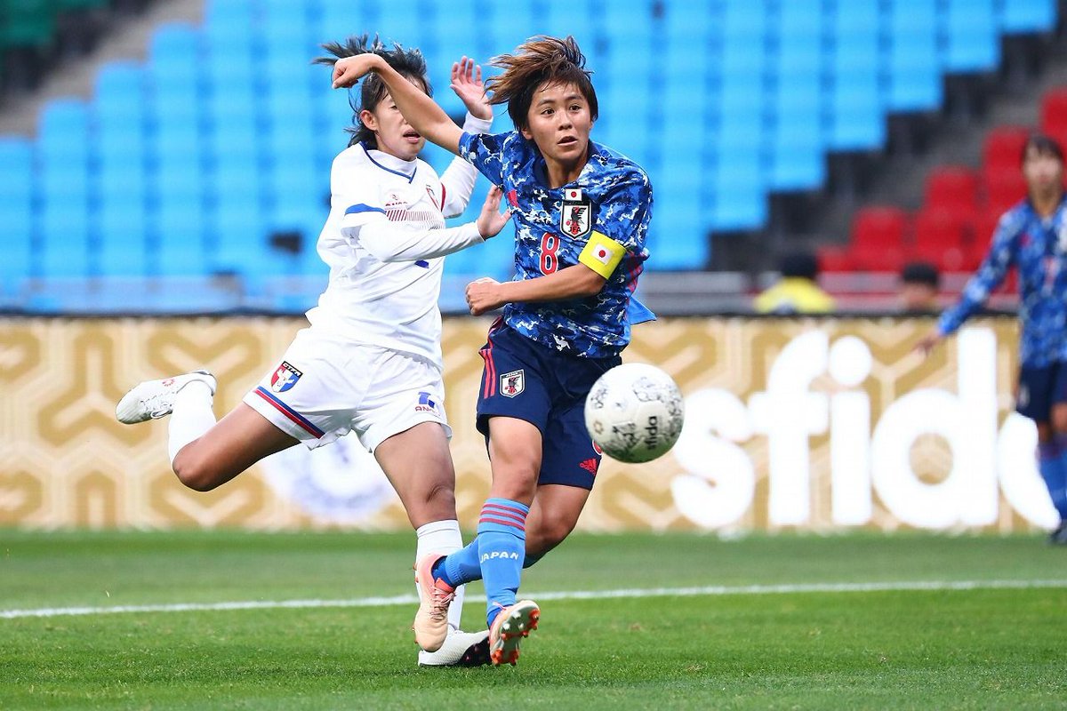 画像 なでしこの可愛子ちゃん岩渕真奈が宇佐美貴史なみの変態フォームでゴールを決めていると話題に サッカーマンサイ 画像 なでしこの可愛子ちゃん岩渕真奈が宇佐美貴史なみの変態フォームでゴールを決めていると話題に サッカーマンサイ