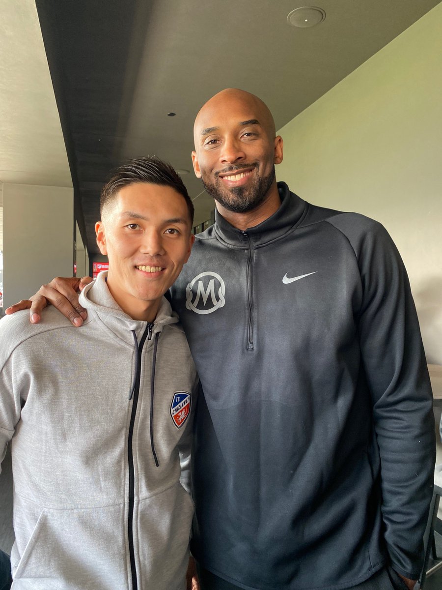 画像 Mlsに移籍したカーテン久保裕也 コービー ブライアントと2ショット サッカーマンサイ 画像 Mlsに移籍したカーテン久保裕也 コービー ブライアントと2ショット サッカーマンサイ