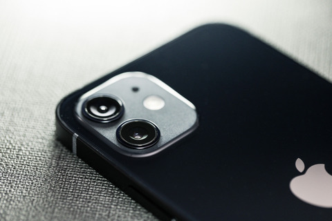 iphone12PAR54643_TP_V