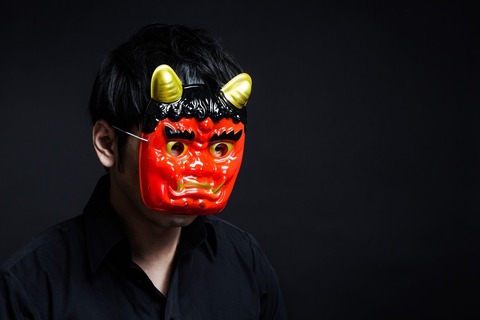 OOK92_akaiomenwokabuttaoni20150201190046_TP_V