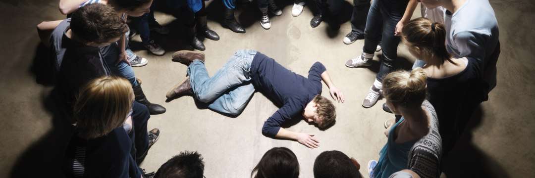 4ヵ月で給与84万円を取り上げ、オムツで働かせ、クレーンで吊るす…「大人のいじめ」の壮絶なリアル