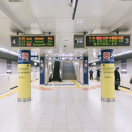 「撮り鉄」と東京都議がバトル！地下鉄「新宿三丁目」駅ホームで何があった？