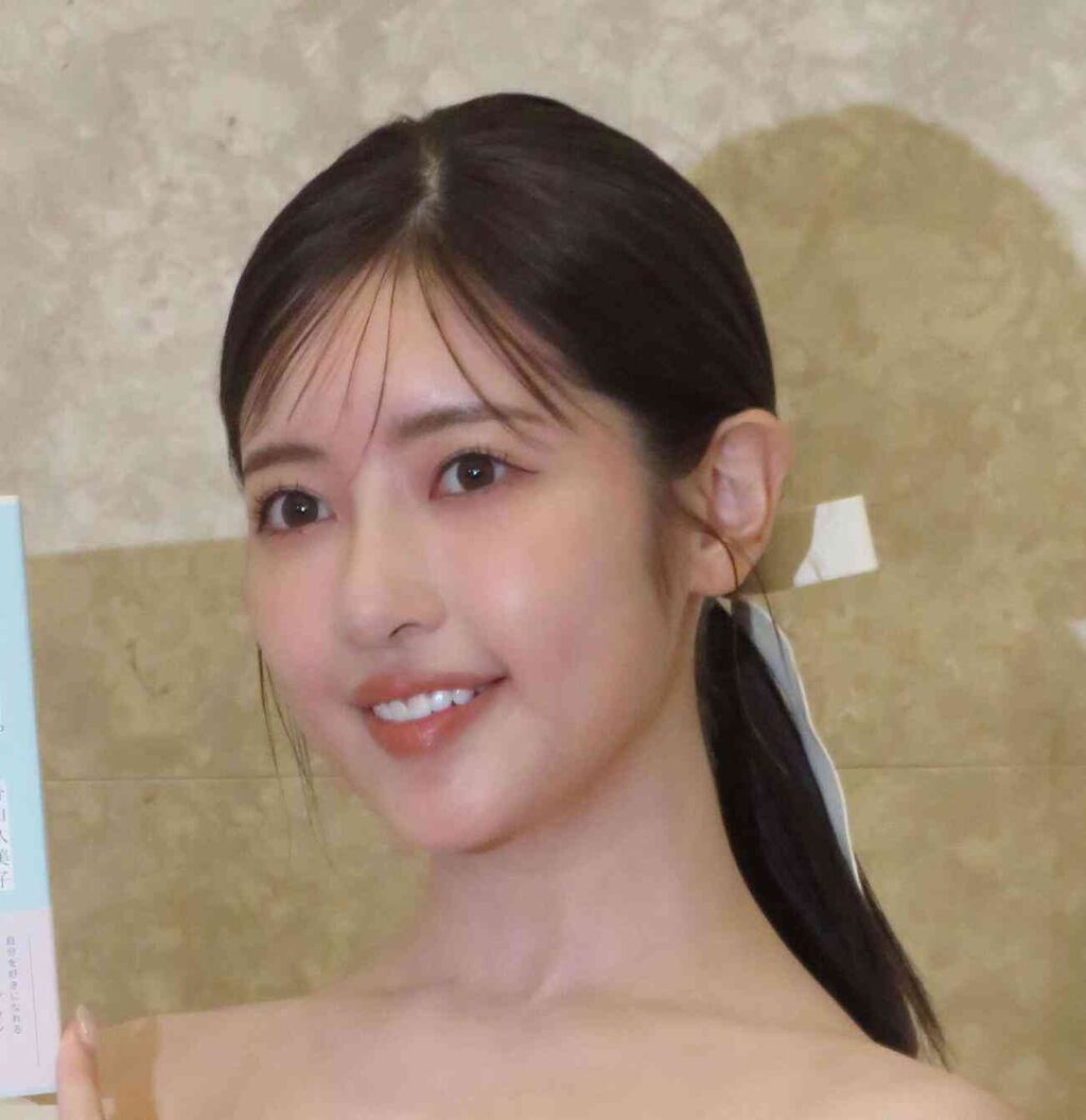 34歳「くみっきー」ことモデルの舟山久美子「正直、驚きと戸惑いも」第3子妊娠発表「人生に後悔しない選択を」