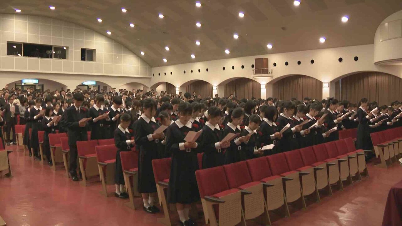 神戸市の歴史ある女子高、松蔭中学・高校が共学に　入学式には11人の男子生徒