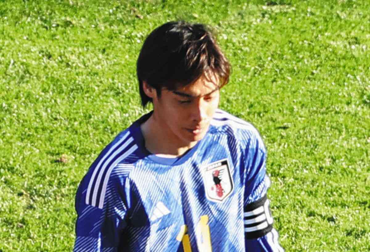 日本代表・伊東純也の性加害報道に「所詮、玉蹴り遊びだろ？女性の尊厳の方が大切じゃん」戦場ジャーナリストの投稿が炎上