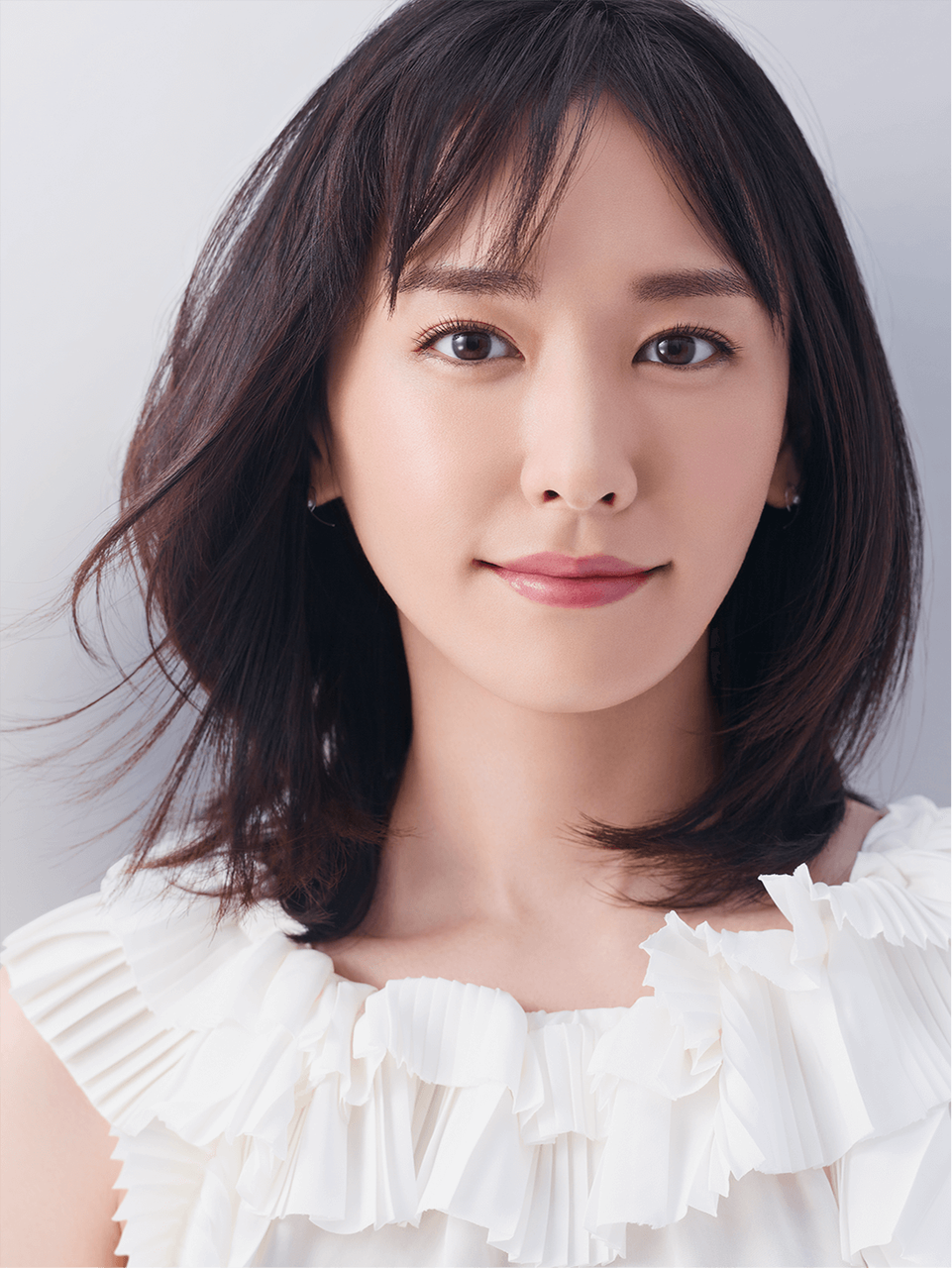 前髪切るか 伸ばすか悩んでる人 アラサー女性のためのコスメ メイク 恋愛情報集めました