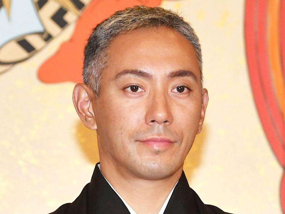 市川團十郎　ヴィトンから大量の贈り物→9歳長男に「台本」用にとトートバッグ、11歳娘に宝石箱プレゼント