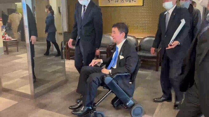 岸信夫元防衛大臣・次期衆院選に出馬せず引退の意向示す 後継は長男の信千世氏