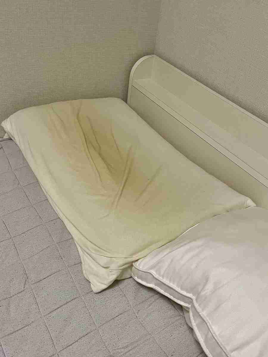 マミィ酒井貴士、黄ばんだ枕カバーをオキシ漬けしたら…「ええ！！」「すご！」　公式のアドバイスに感謝