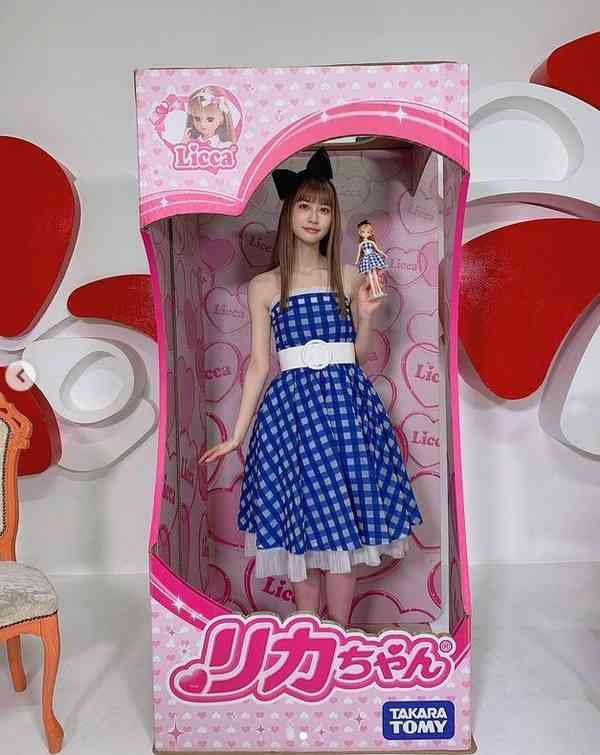 お人形さんみたいに見える有名人の画像