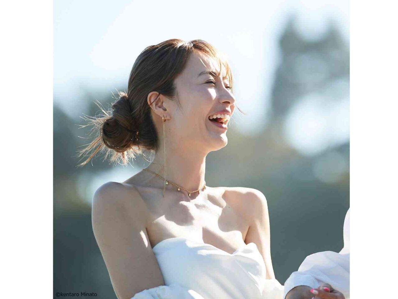 新山千春、42歳で始めた妊活。「後悔してほしくない」から思春期の娘の子育て中でも、治療を公表した真意