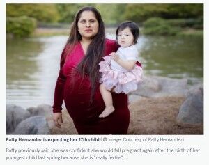 16人の年子を育てる母親、最後の出産から1年経ち17人目の妊娠が発覚（米）