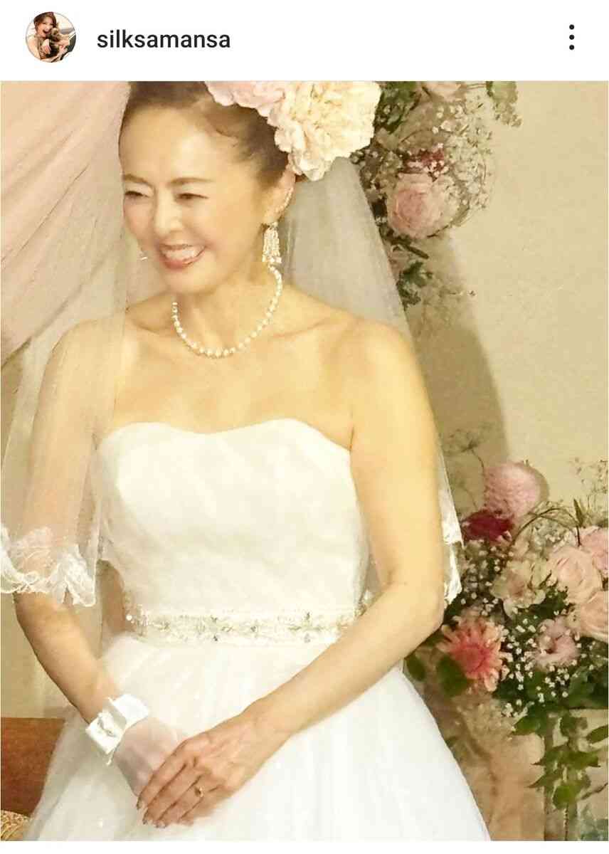 3度目婚の64歳・熊谷真実が結婚式！純白ドレスを披露「美しい」豪華出席者ズラリ…シルクが公開