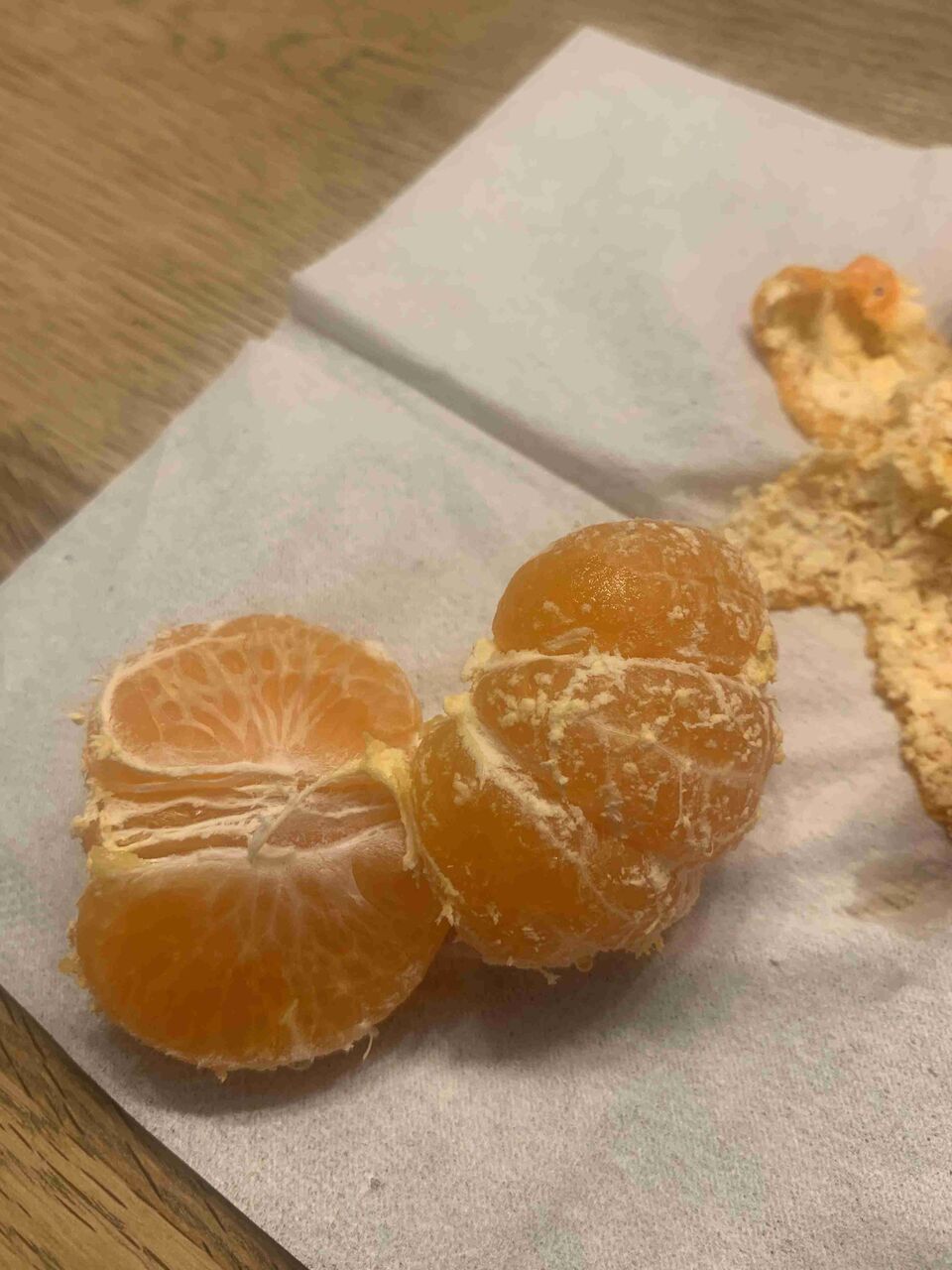 【身バレしない程度に】目の前の物を載せるトピック