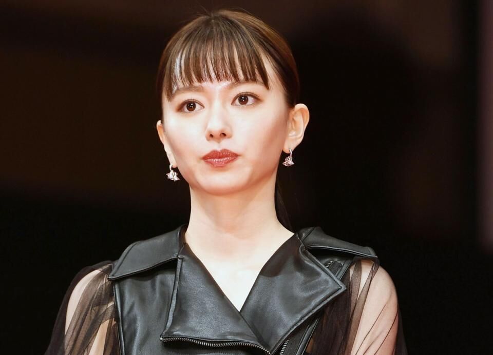 山本舞香「何度か仕事辞めようと思った」複雑な思い吐露「大好きだけど続けるのが怖い」