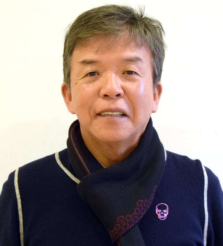 村上ショージ、空港で晩酌も会計に衝撃　焼酎1杯＆刺身盛りでまさかの金額「目ん玉飛び出ます」