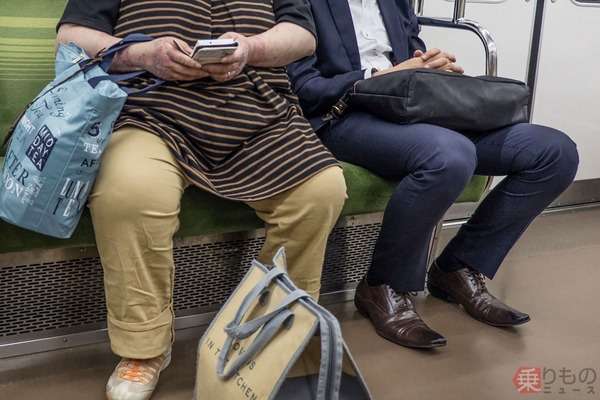 「大きな荷物、床に置かないで」「ドア付近は空けて」 東急電鉄がマナー啓発 利用者は回復基調