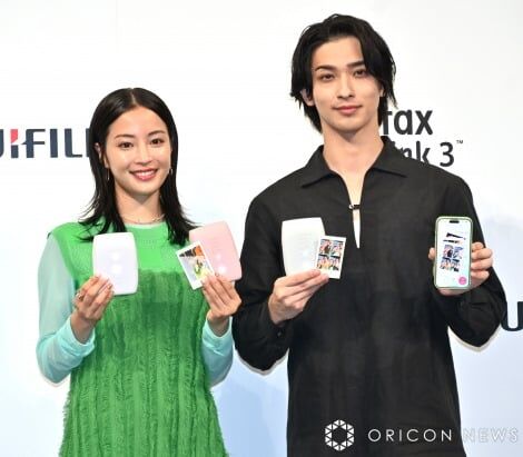 広瀬すず、仲良しな横浜流星を大いじり「すごくすべってた（笑）」　もうすぐ28歳の横浜に「ウケを狙って大笑いを取る姿を見たい」