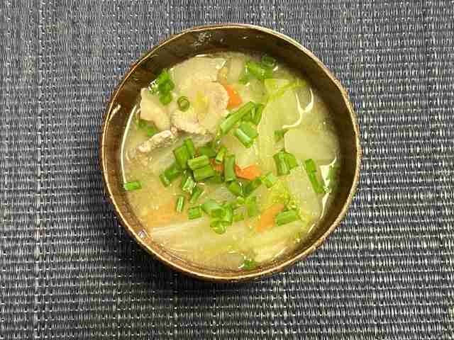 手作りの豚汁に彼氏が「生姜入れるともっと美味しいのに」いきなりダメ出し　「本気で別れを考えてます」怒りの投稿に注目集まる