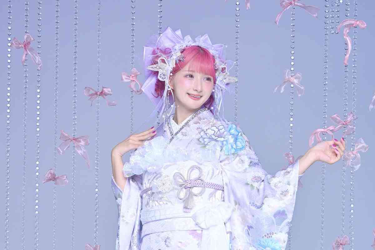 「もうバレてるので言いますが笑」実年齢明かしたYouTuber・しなこにネット驚き「見た目若すぎ」