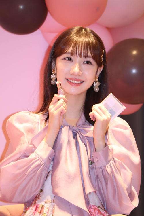 柏木由紀、AKB卒業発表後初の公の場「鼻コンプレックスだった」コスメブランド展開に熱意語る