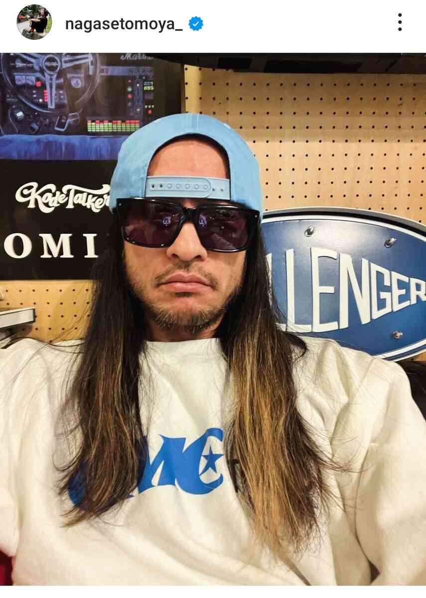 長瀬智也、激変した45歳の近影！キャップ後ろかぶりで超ワイルド…現在は「表現者」、バンド活動も