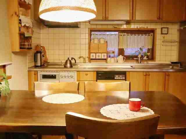 夫が“食い尽くし系”で離婚を決意！「世の中は弱肉強食だ」と娘の食事にも手を出し……