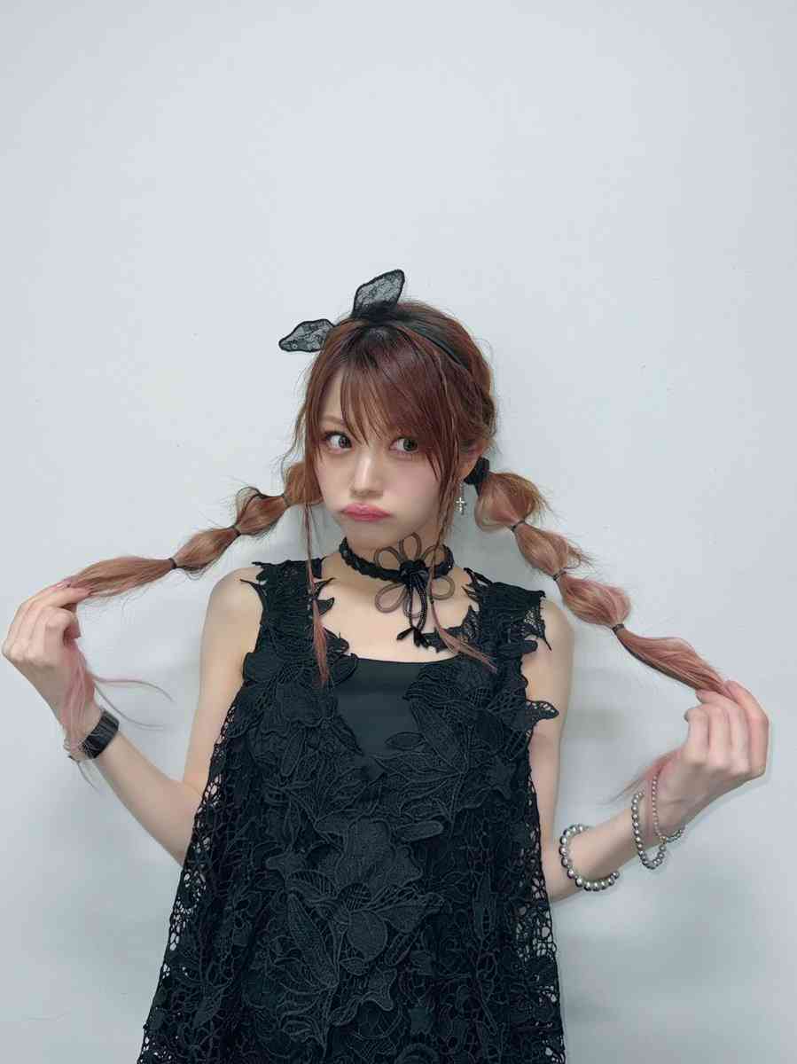 元モー娘。田中れいなが愛用コスメを披露。「好感度が爆上げ」「ありがてぇ......」プチプラアイテム多数に驚きの声