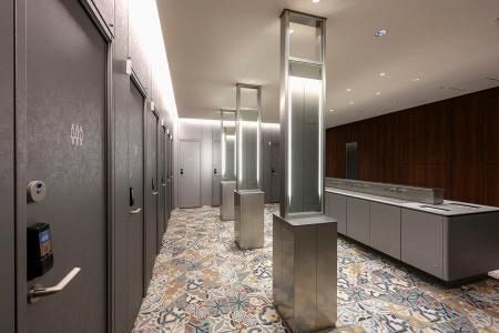 ジェンダーレストイレを廃止　東京・歌舞伎町、通常の男女別に